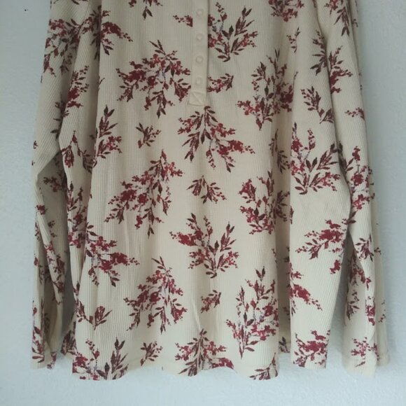 Terra & Sky women's size 4X cream and burgundy floral Waffle Henley Top - Picture 3 of 16